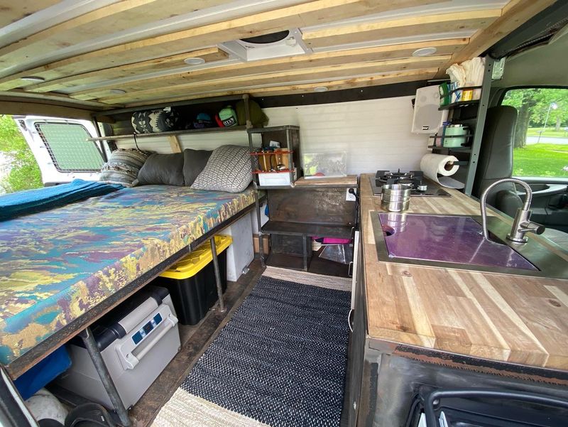 Picture 4/8 of a *Price reduced* 2009 chevy express stealth sleeper for sale in Rochester, New York