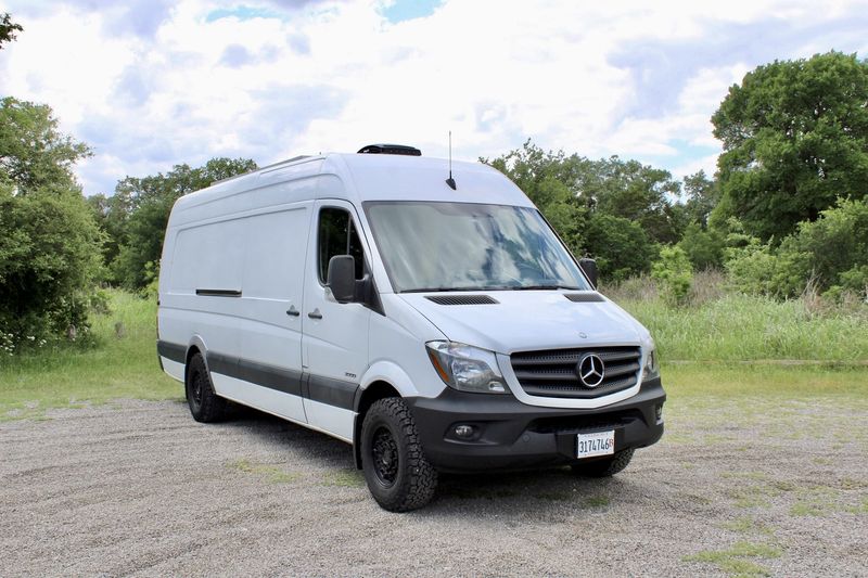 Picture 2/18 of a 2015 Mercedes Sprinter 2500 EXT 170 for sale in Wheaton, Illinois