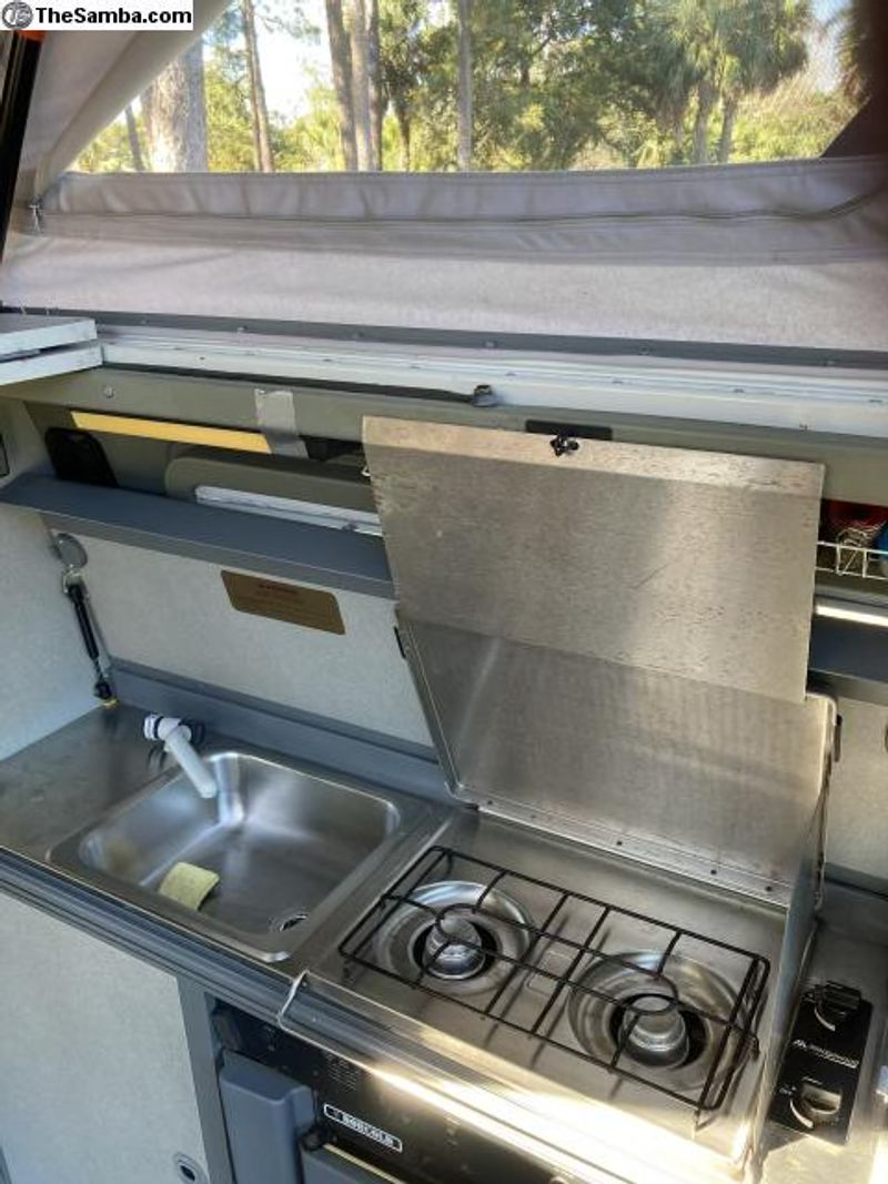 Picture 2/12 of a Rare 1995 Manual Eurovan Camper for sale in Tacoma, Washington