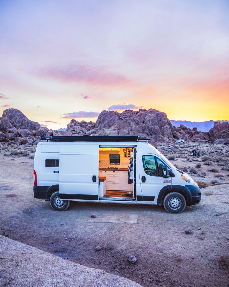 Picture 2/4 of a The xmas van for sale in Sand Point, Alaska