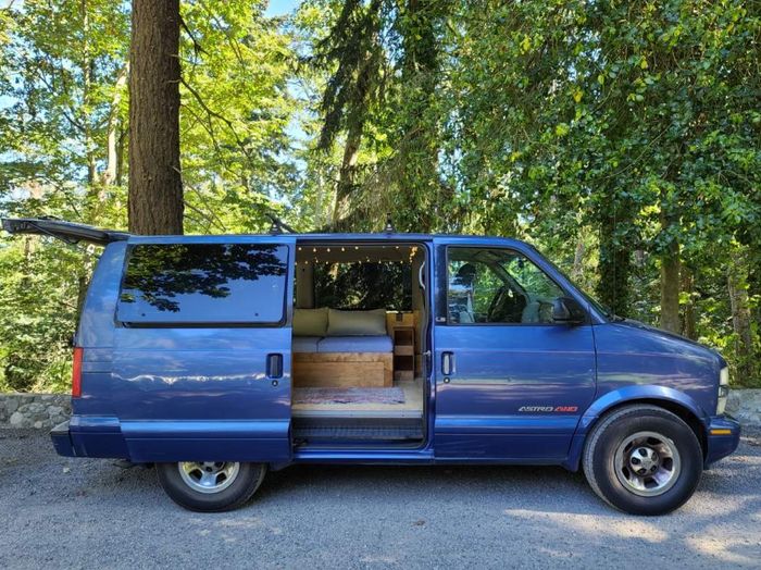 Photo of the outside of a 1997 AWD Chevy Astro Campervan