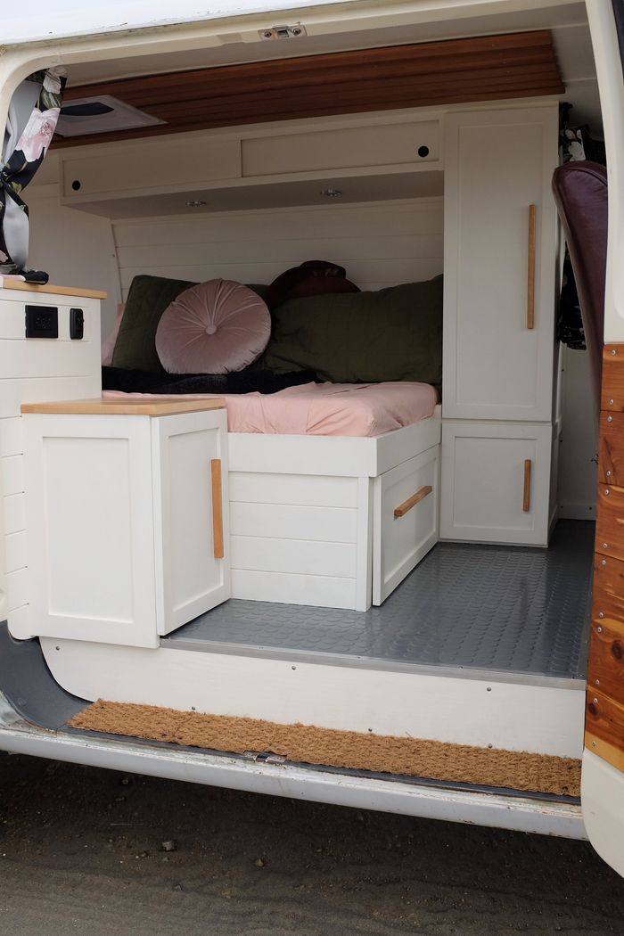 Photo of a 1974 Dodge Boogievan "Shorty" campervan sleeping area